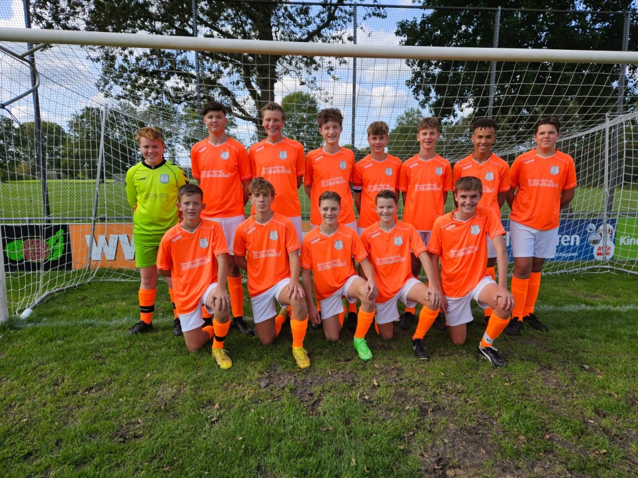 Teamfoto Hugo Boys JO16-1