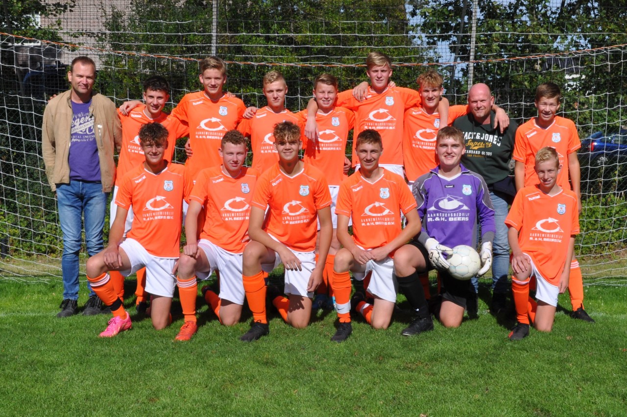 Teamfoto Hugo Boys JO18-1